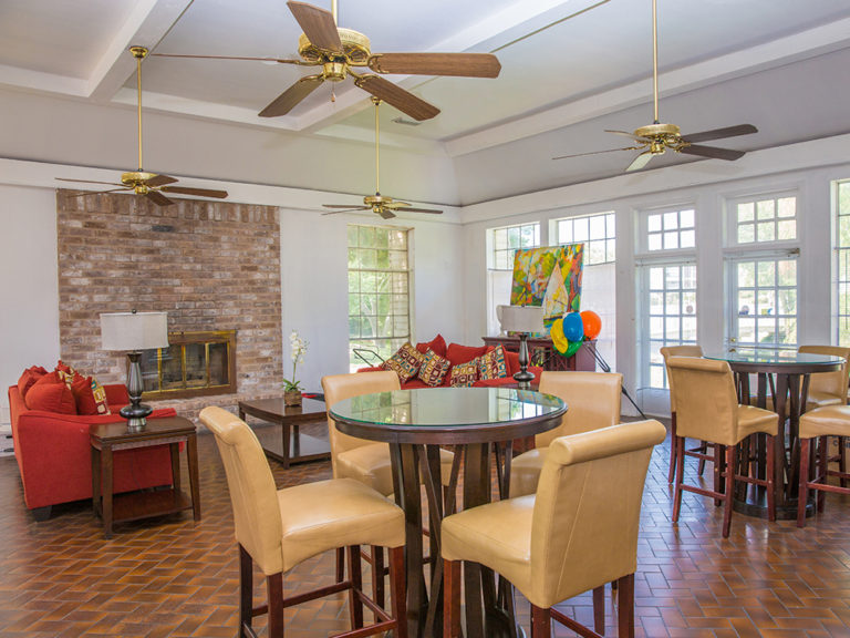 Cross Creek Apartments