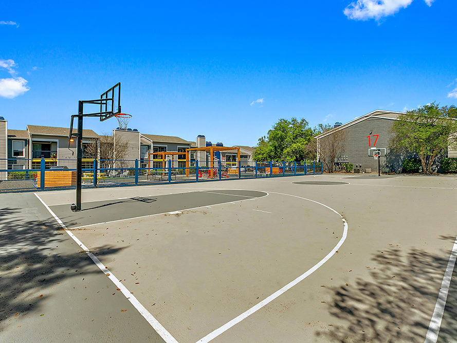 The Life at Castle Hills Apartments