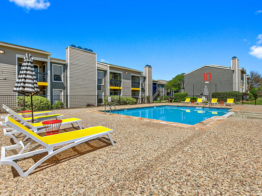 The Life at Castle Hills Apartments